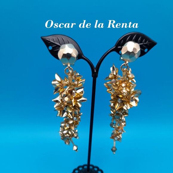 Oscar de la Renta Flower Vine Clip-On Earrings - Picture 1 of 10